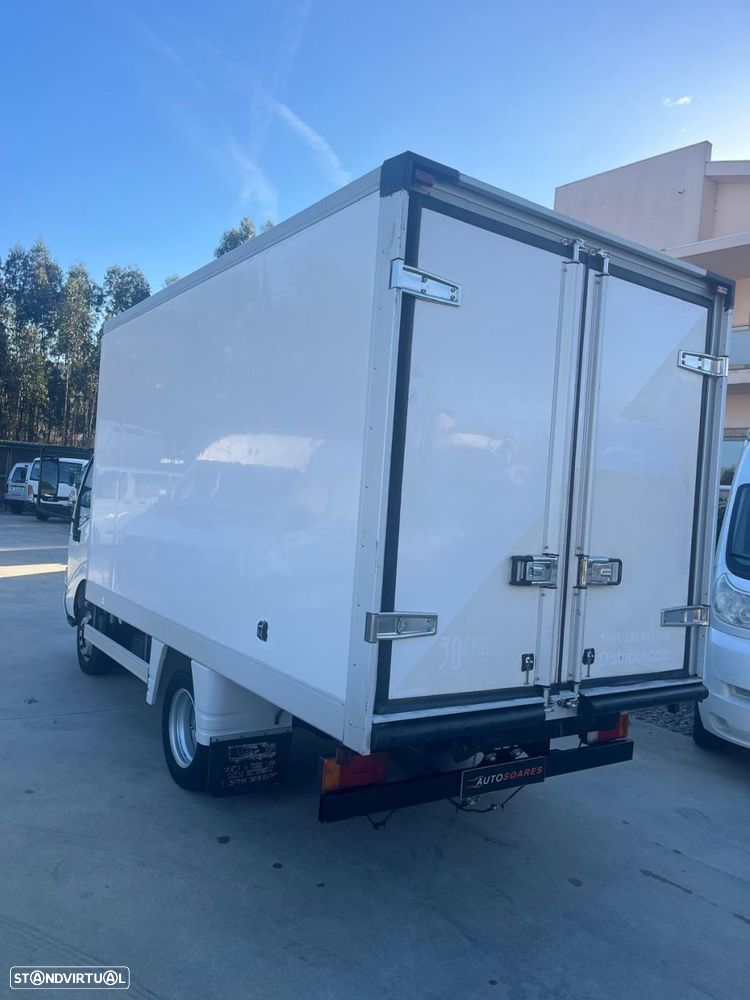 Toyota Dyna C/Frio - 9