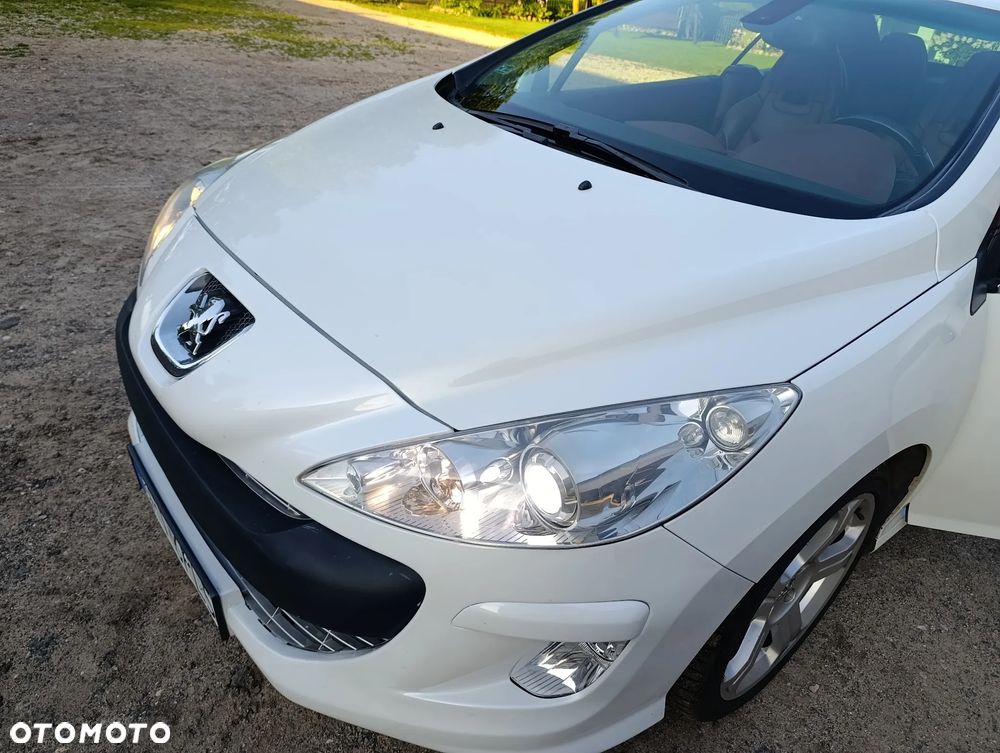 Peugeot 308 CC - 13