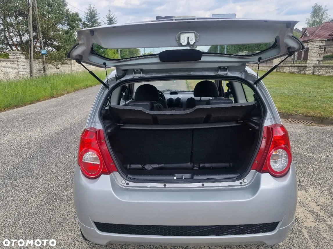 Chevrolet Aveo 1.2 16V LS - 8