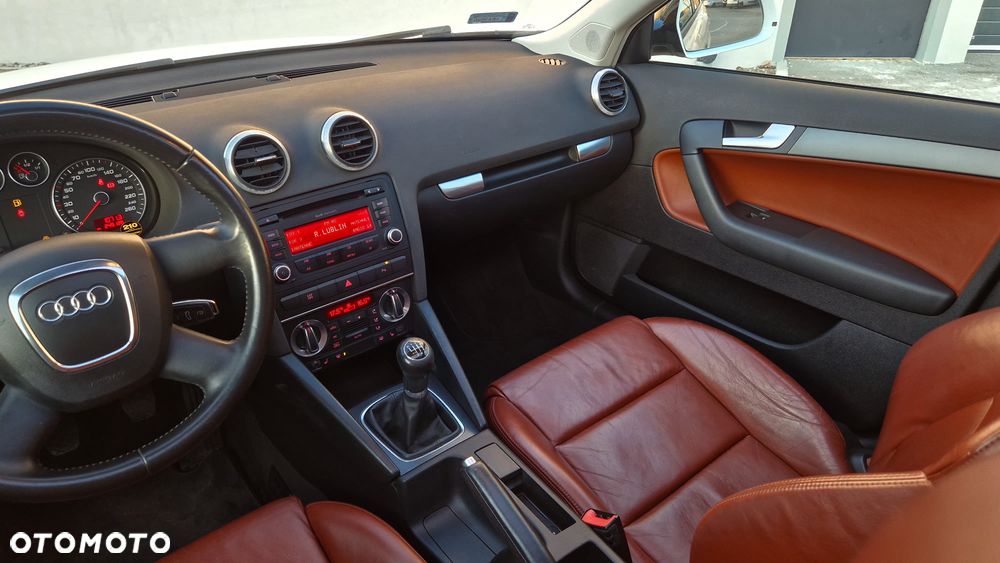 Audi A3 Sportback 1.8 TFSI S line Sportpaket Plus - 23