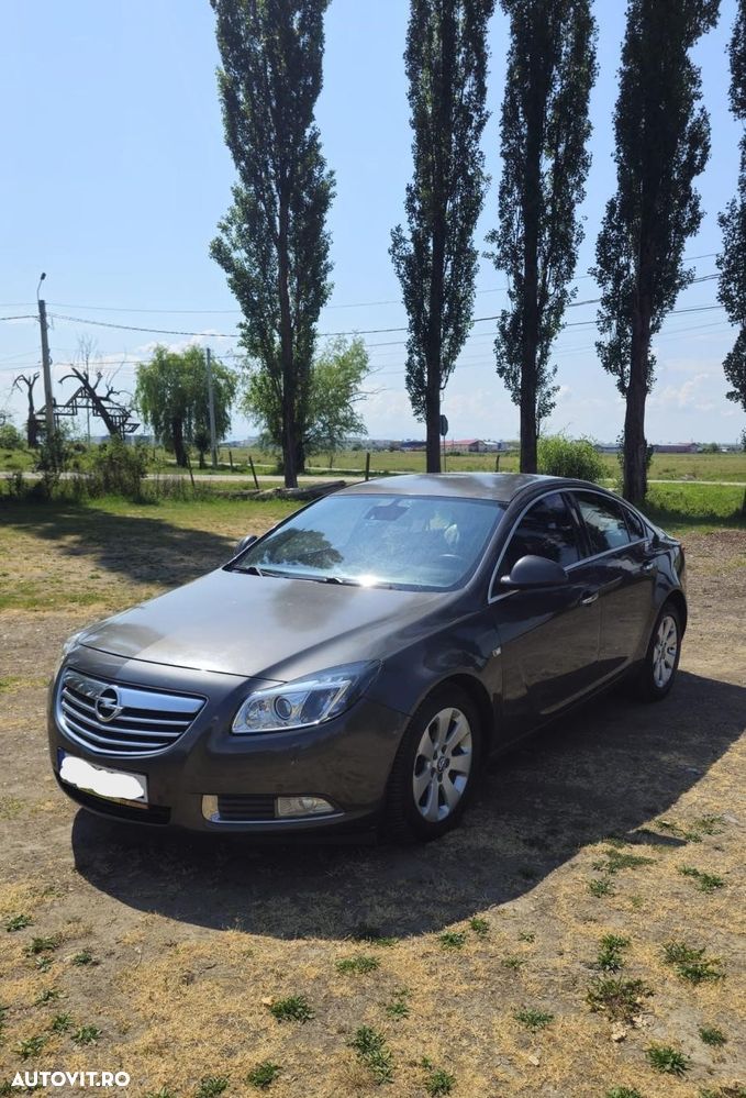 Opel Insignia - 1