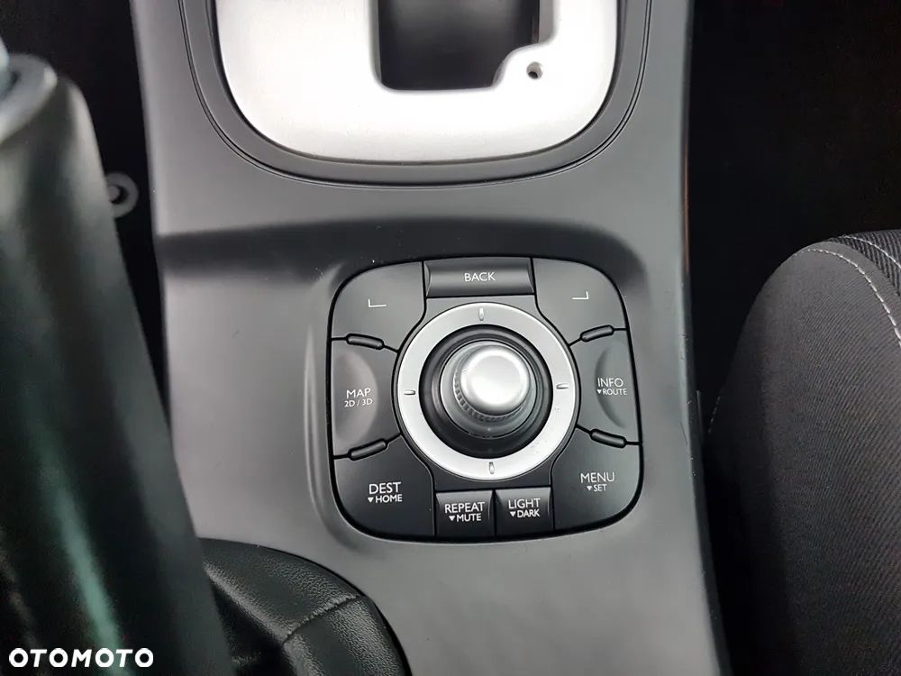 Renault Megane Grandtour 2.0 140 CVT Dynamique - 24