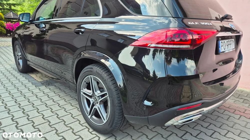 Mercedes-Benz GLE 300 d 4Matic 9G-TRONIC AMG Line - 12