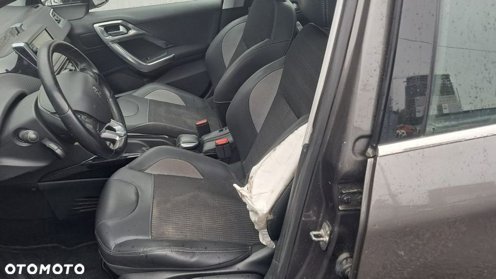Peugeot 2008 - 18