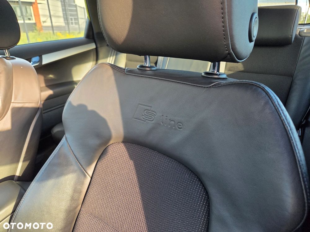 Audi A3 Sportback 1.8 TFSI S line Sportpaket Plus - 33