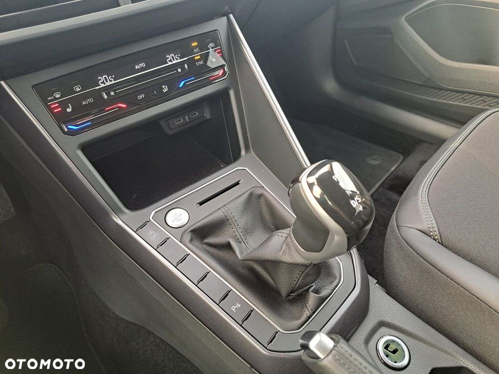 Volkswagen Taigo - 21