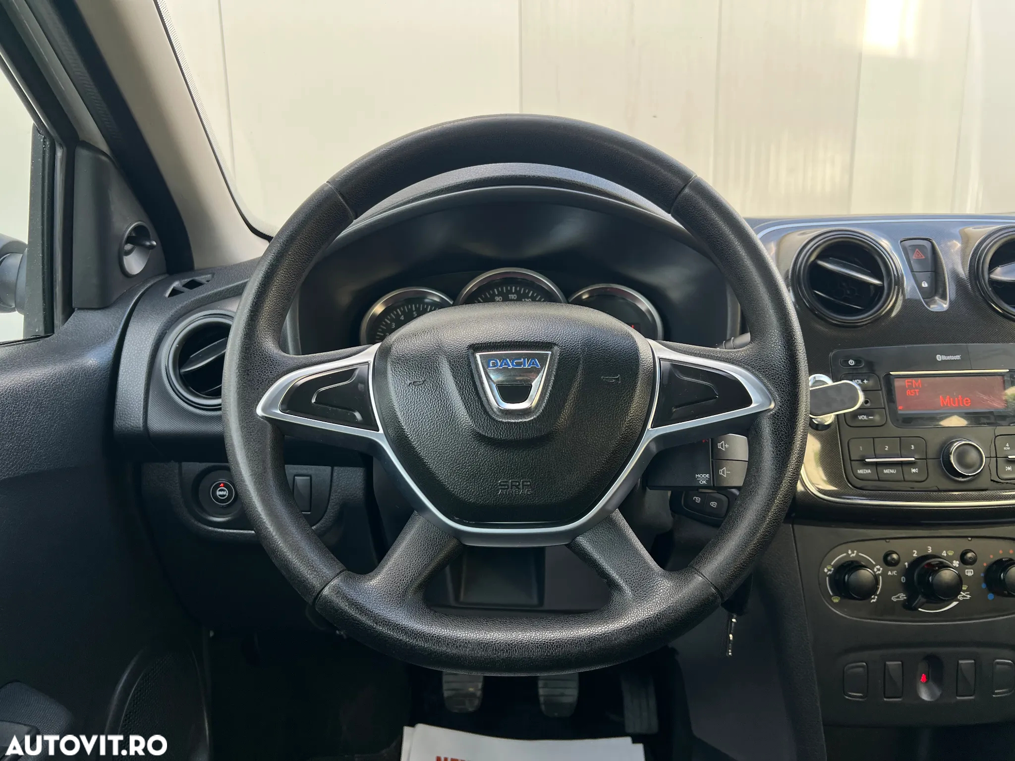 Dacia Logan 1.0 SCe Ambiance - 14