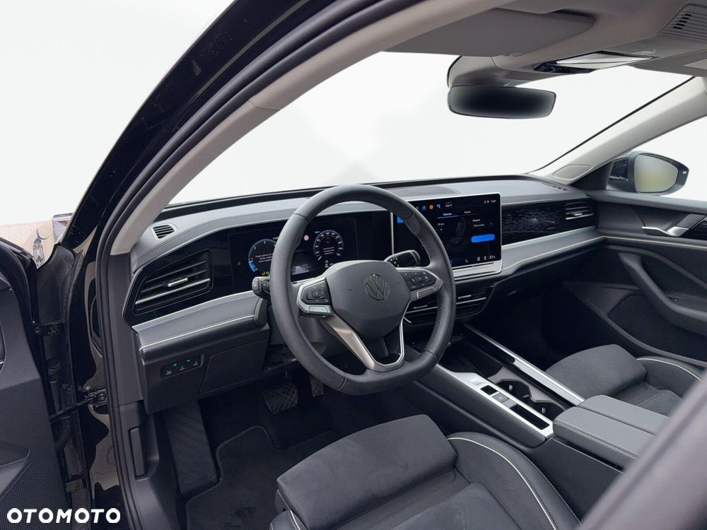 Volkswagen Passat Variant 2.0 TDI EVO Elegance DSG - 10