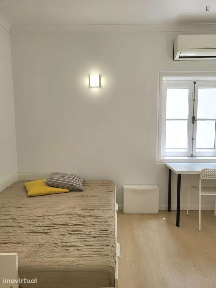 Quarto - localizado em Rio Tinto Porto - Grande imagem: 4/57