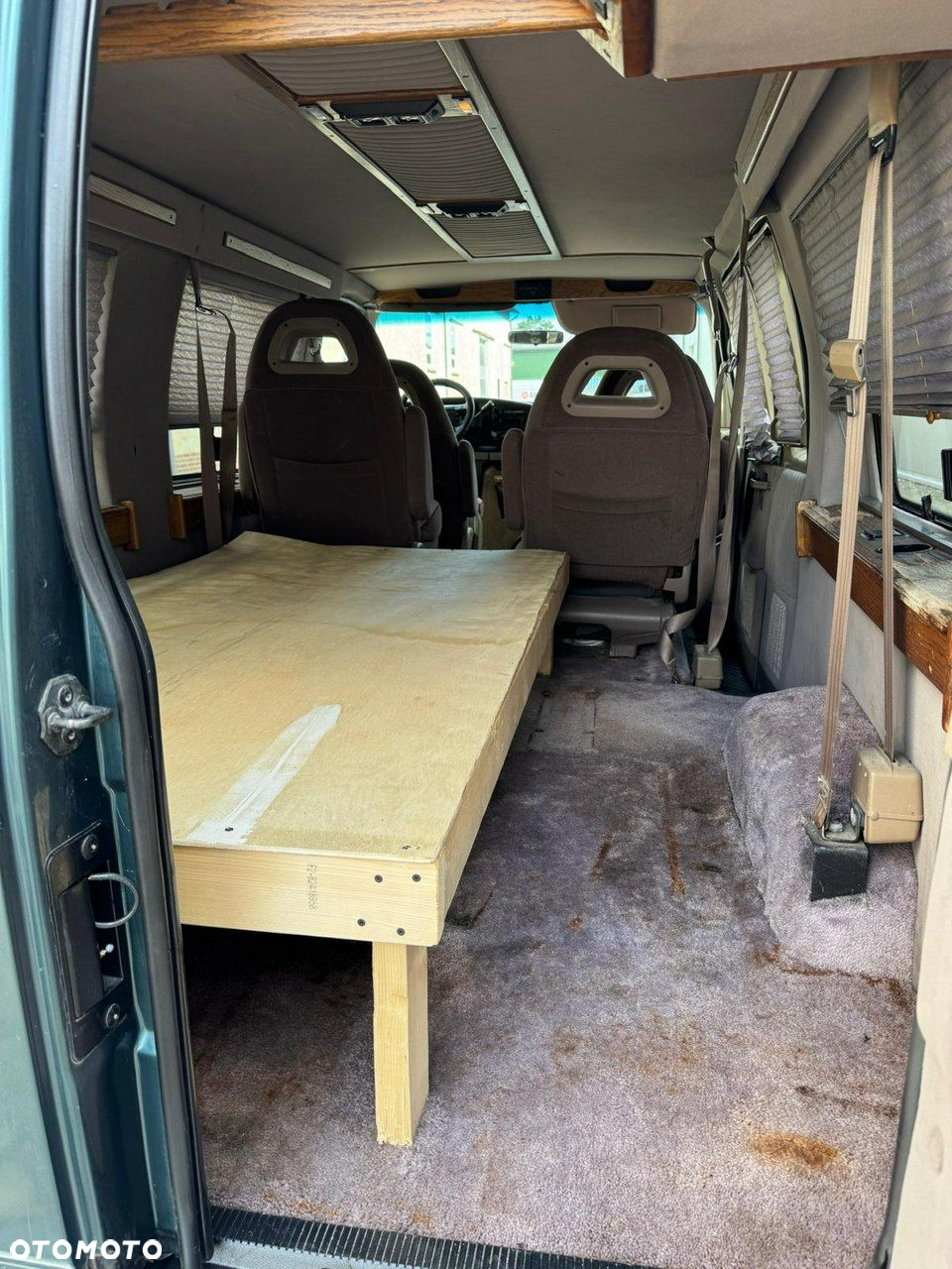 Ford Econoline - 40