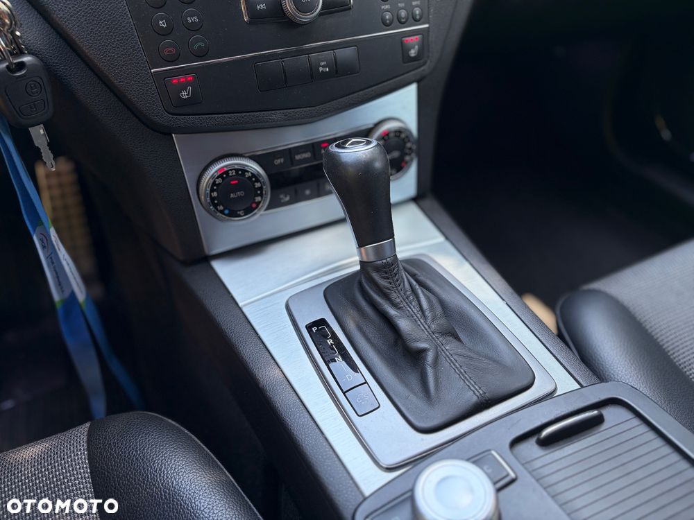 Mercedes-Benz Klasa C 180 Kompressor Automatik BlueEFFICIENCY Elegance - 8
