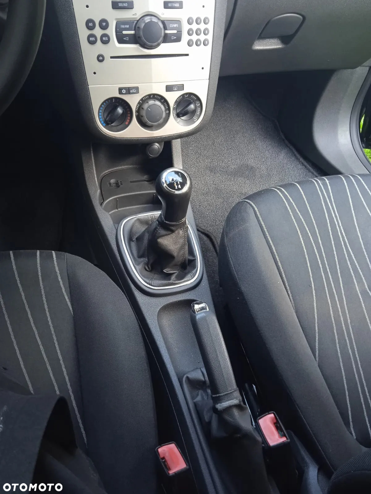 Opel Corsa 1.2 16V - 13