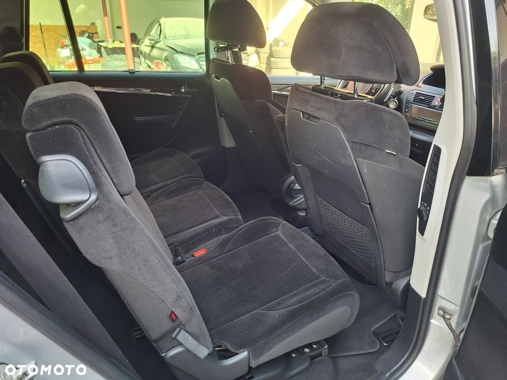 Citroën C4 Grand Picasso 2.0 HDi FAP 7-Sitzer ESG6 Exclusive - 8