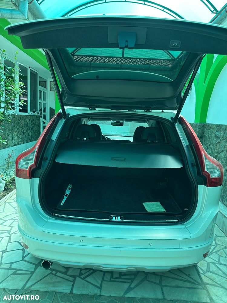 Volvo XC 60 D3 Geartronic Summum - 14