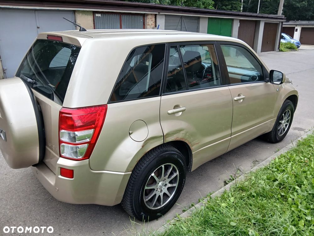 Suzuki Grand Vitara 2.7 V6 - 3