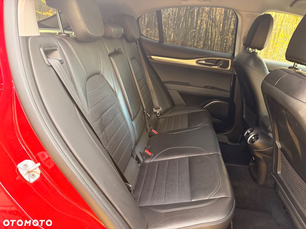Alfa Romeo Stelvio 2.2 JTDM Q4 - 19