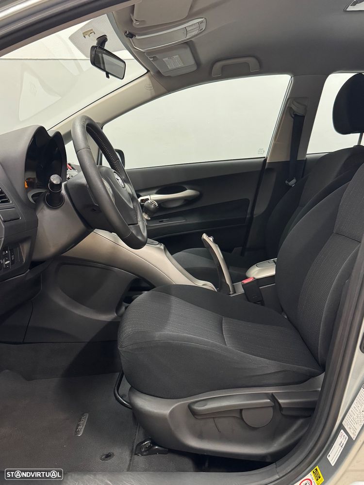 Toyota Auris 1.4 VVT-i Sol - 2