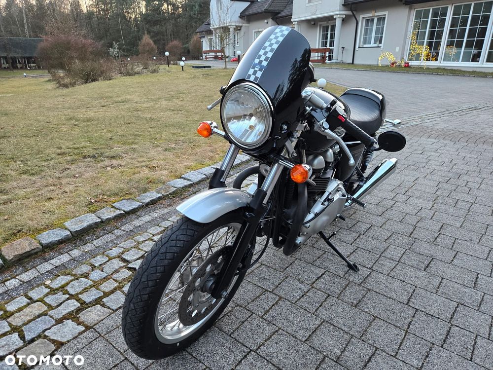 Triumph Thruxton - 9