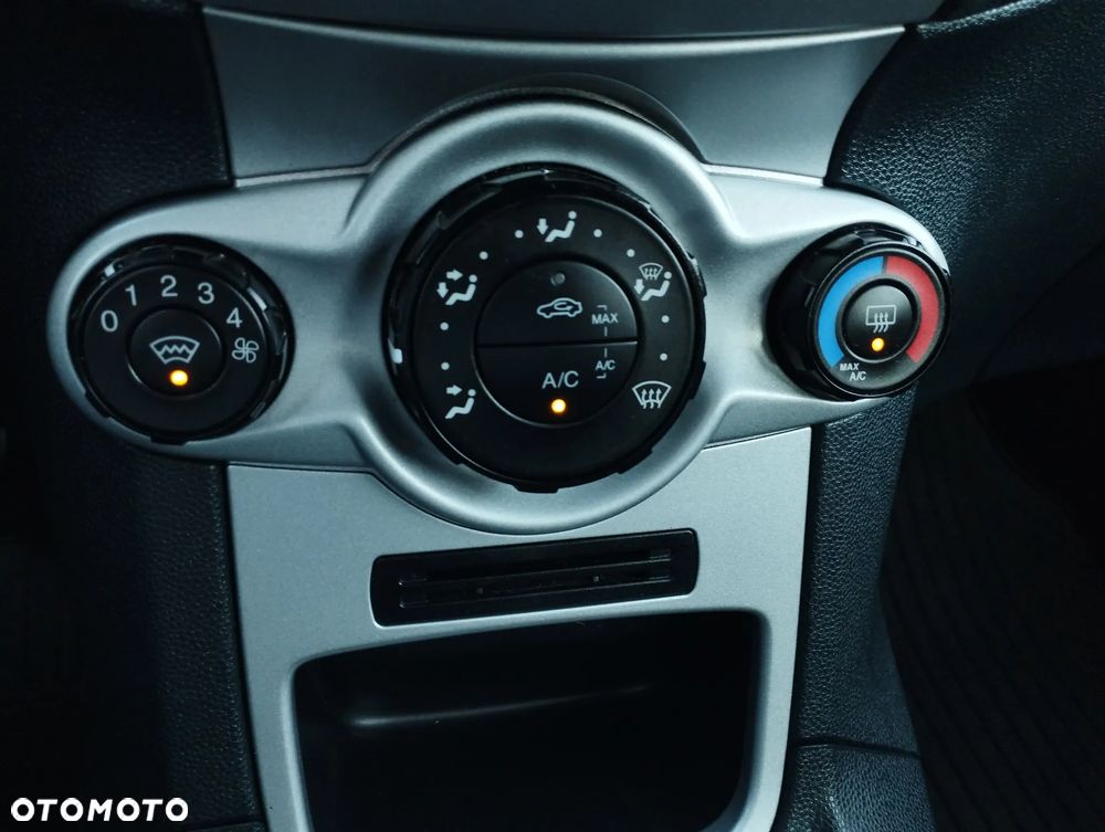 Ford Fiesta - 14