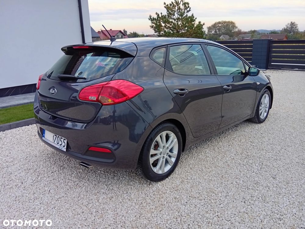 Kia Ceed - 6
