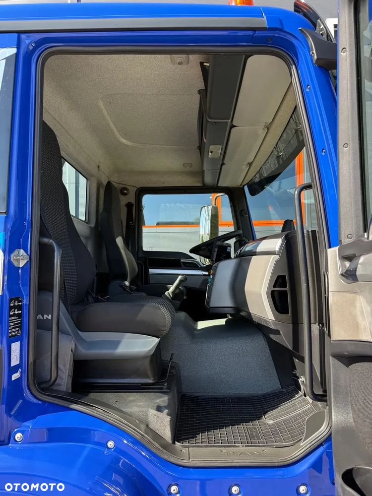 MAN TGM 15.250 skrzynia z żurawiem // E6 // Klimatyzacja / HMF 1420 K1 HDS dzwig kran crane budowlanka - 31