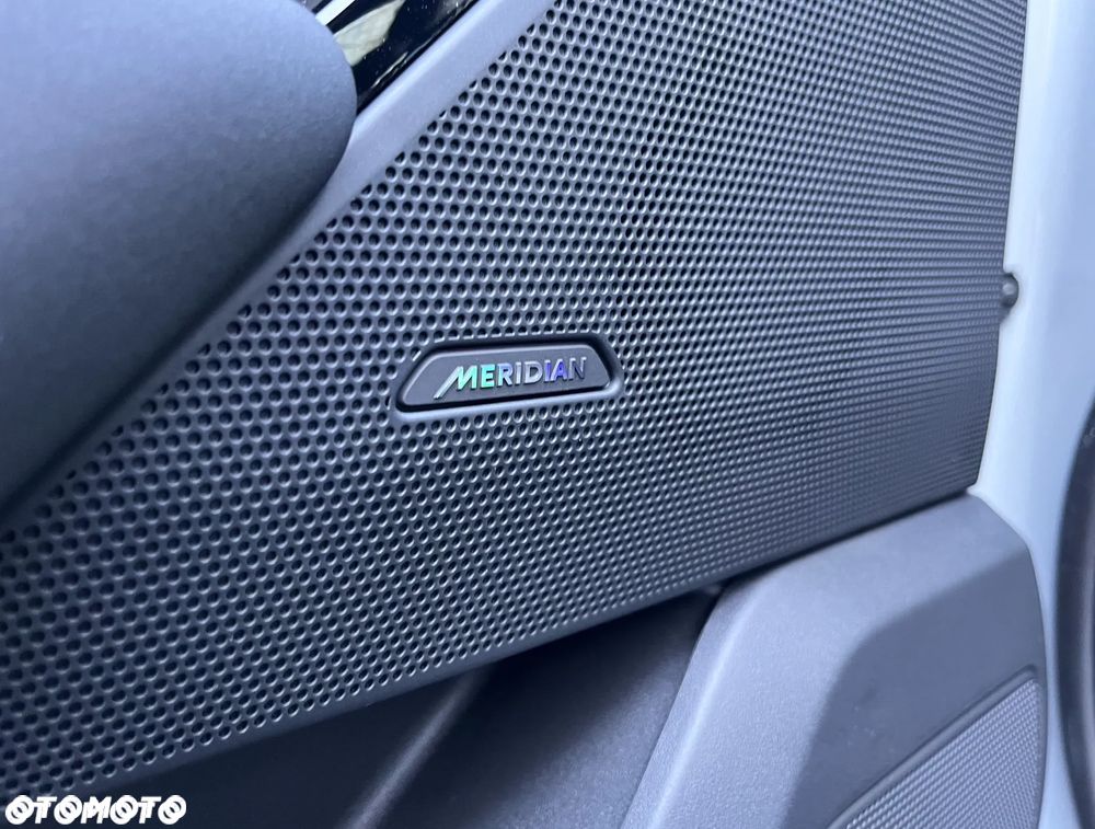 Land Rover Range Rover Velar D200 Dynamic SE - 17