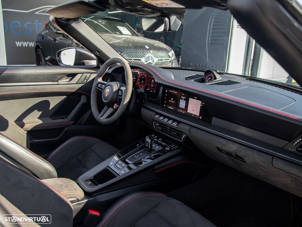 Porsche 911 (992) Carrera GTS - 38