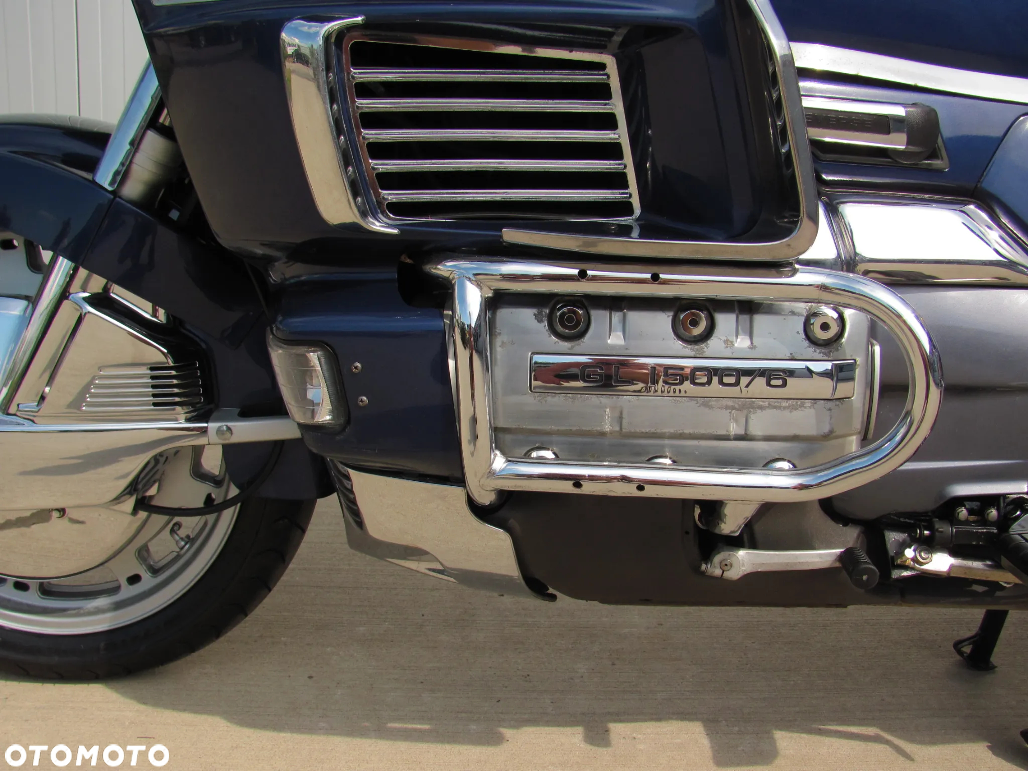 Honda GL - 24