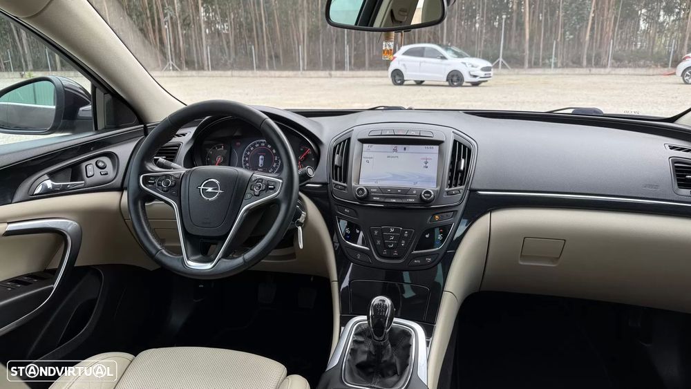 Opel Insignia 2.0 CDTI executive S/S - 25