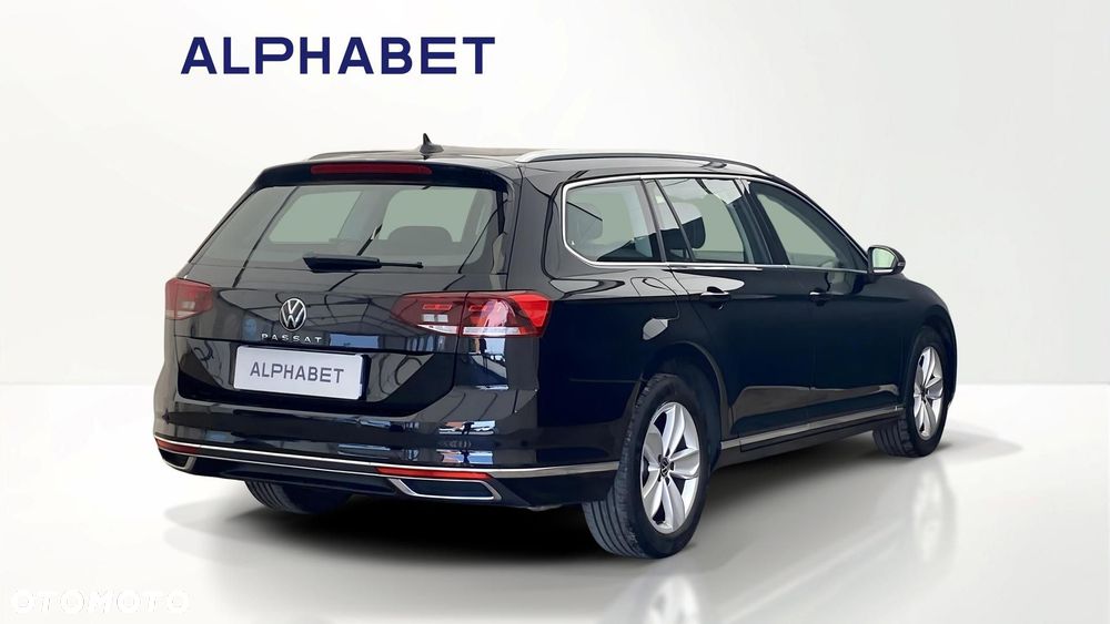 Volkswagen Passat - 5