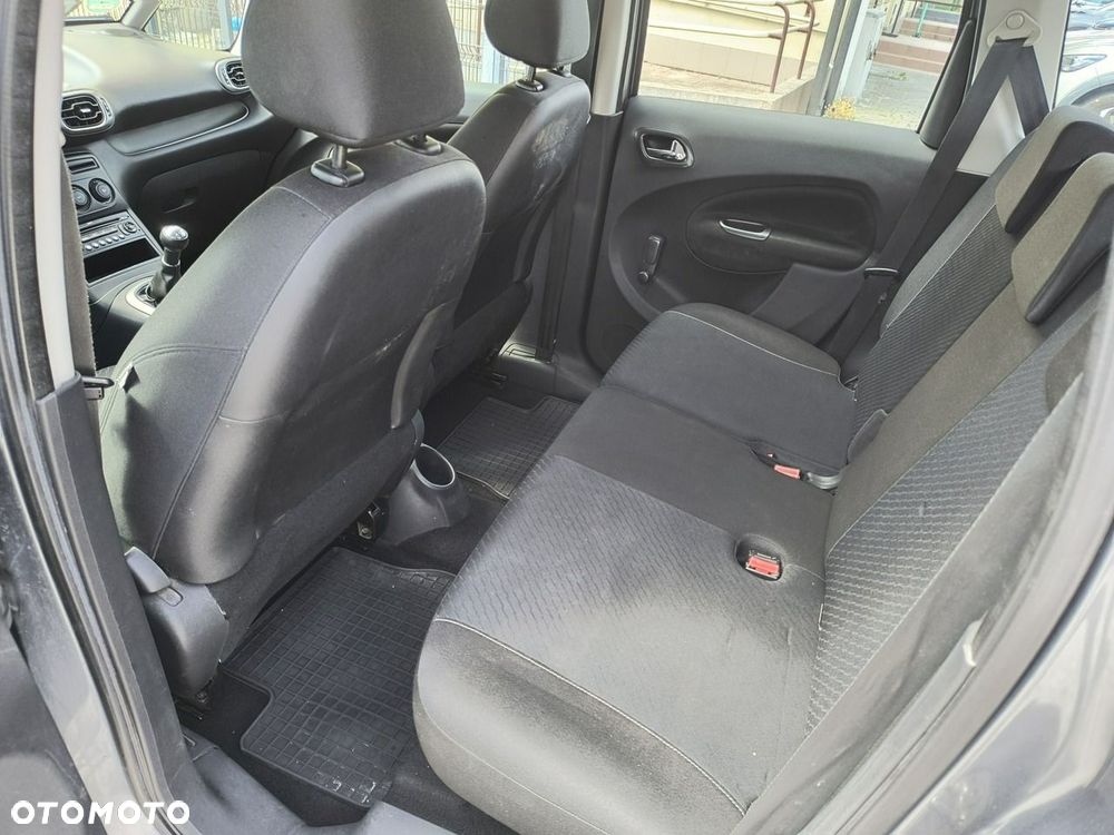 Citroën C3 Picasso 1.4i Seduction - 18