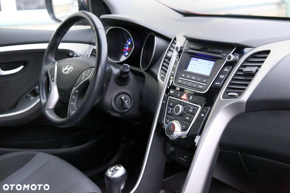 Hyundai i30 1.6 GDI Style - 12