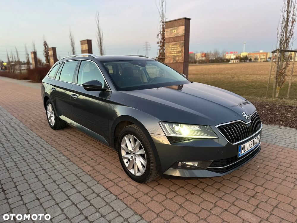 Skoda Superb 2.0 TDI 4x4 Style DSG - 3