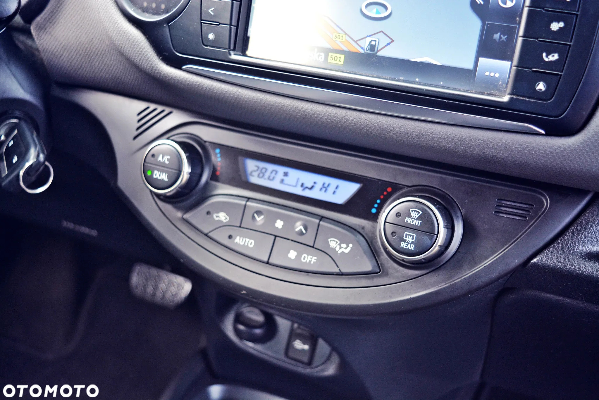 Toyota Yaris Hybrid 1.5 Executive - 21