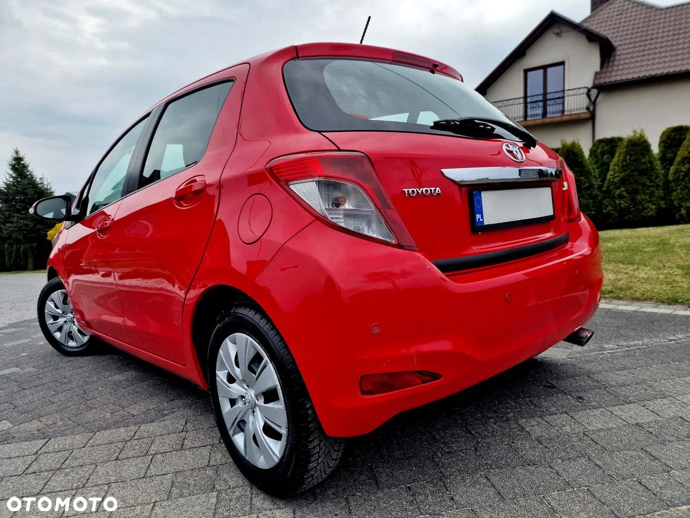 Toyota Yaris 1.4 D-4D Luna EU5 - 11