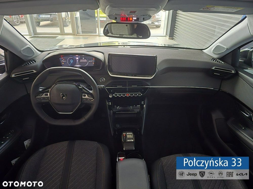 Peugeot 208 - 13