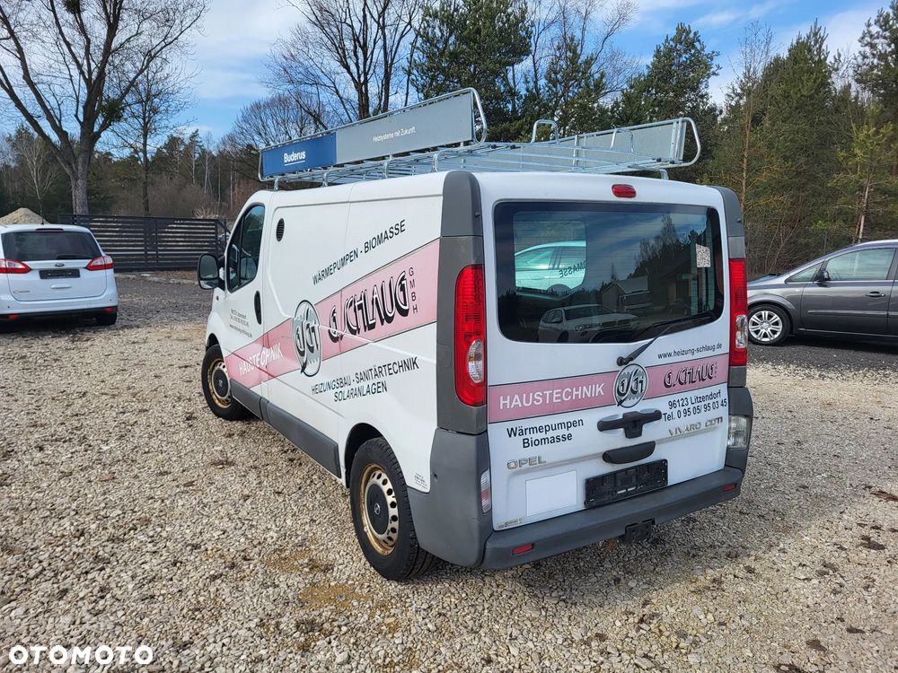 Opel Vivaro - 10