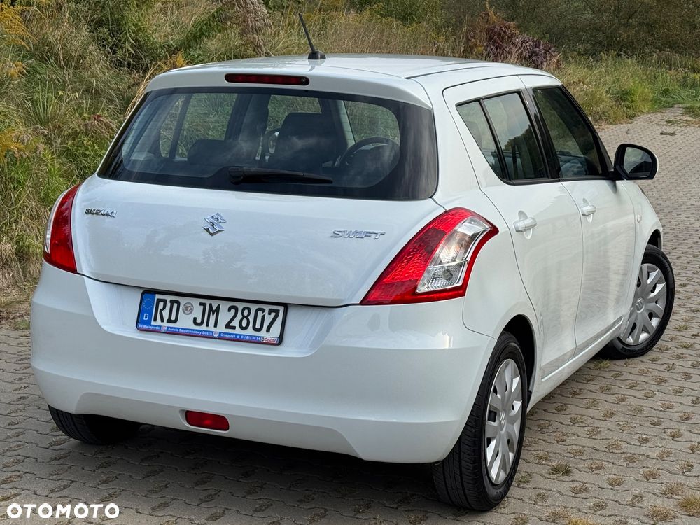 Suzuki Swift - 3