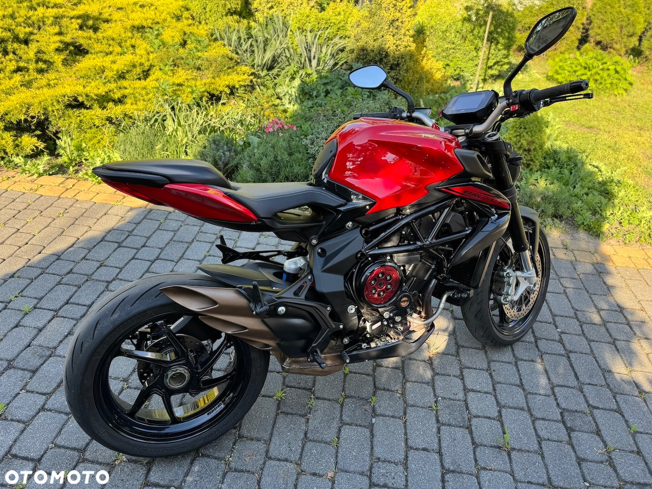 MV AGUSTA Brutale - 6