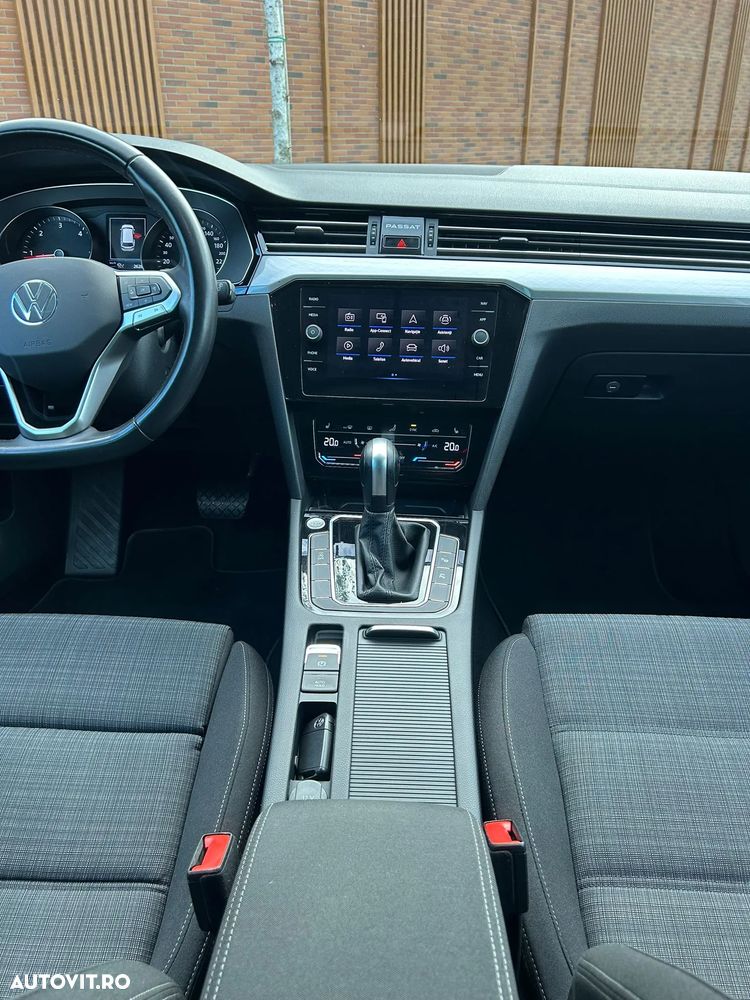 Volkswagen Passat Variant 2.0 TDI DSG Business - 16