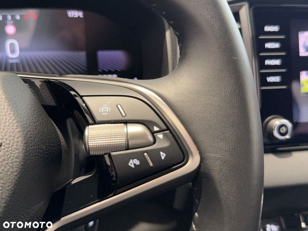 Skoda Karoq 1.5 TSI ACT Selection DSG - 24