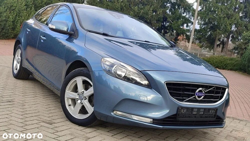 Volvo V40 D2 Momentum - 2