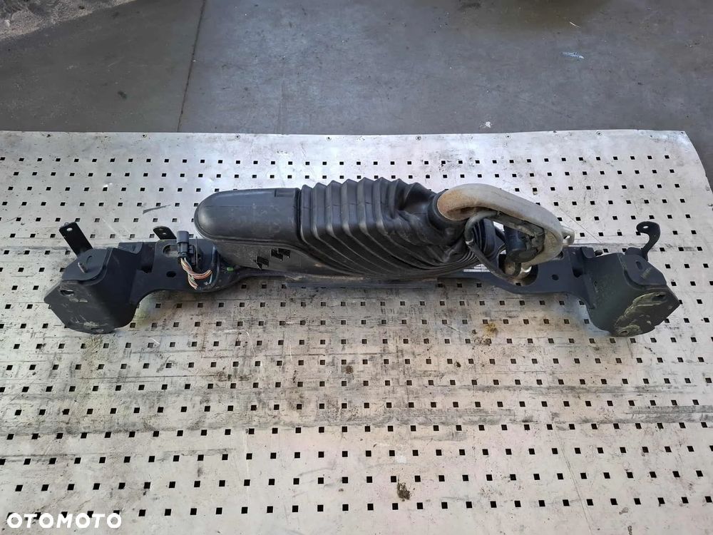 HAK HOLOWNICZY ELEKTRYCZNY BMW G20 G21 - 2