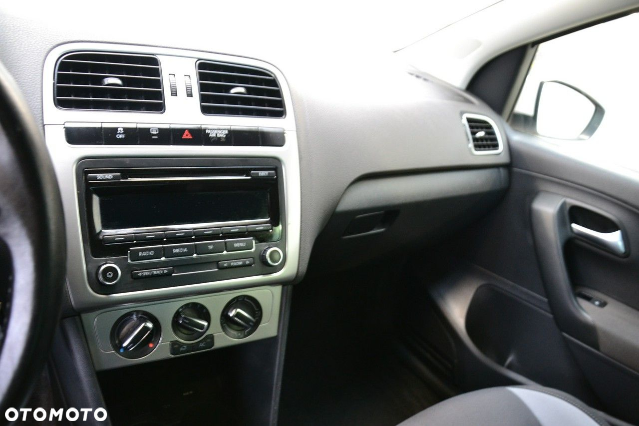 Volkswagen Polo - 15