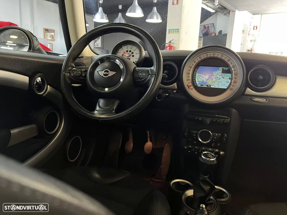 MINI 3 Portas Cooper D - 9