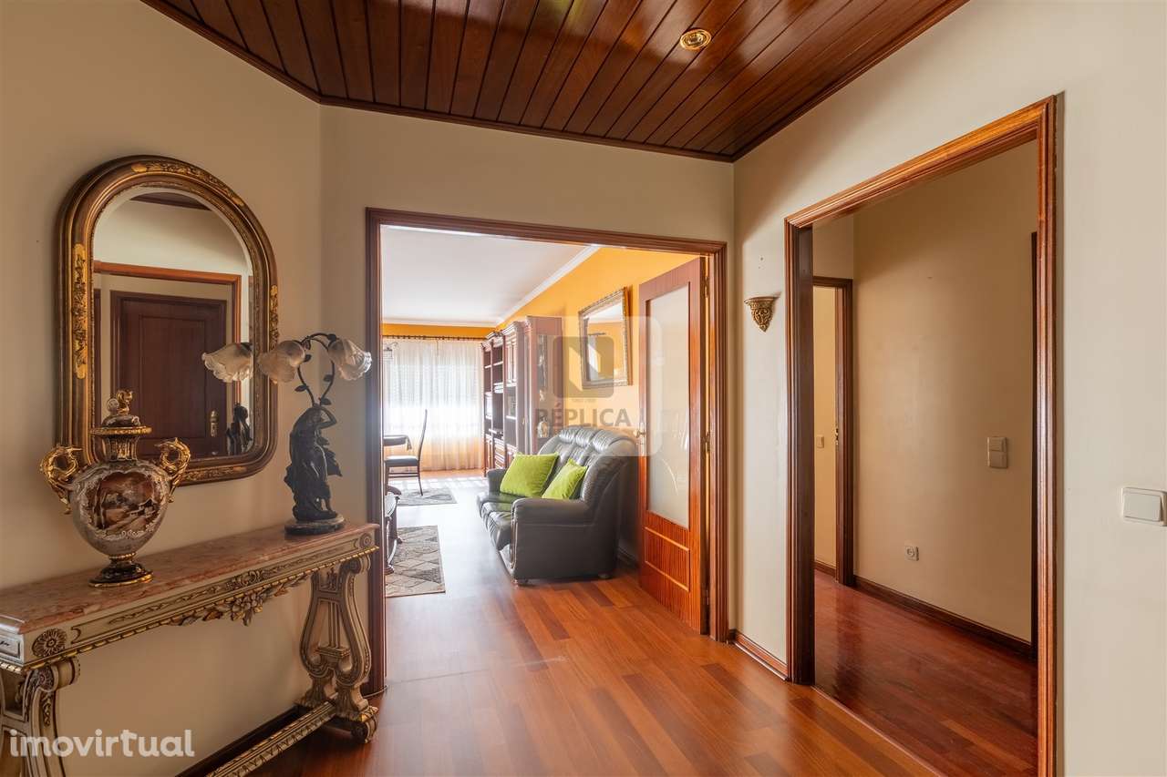 Apartamento T2 com varanda e Garagem em Matosinhos - Grande imagem: 2/60