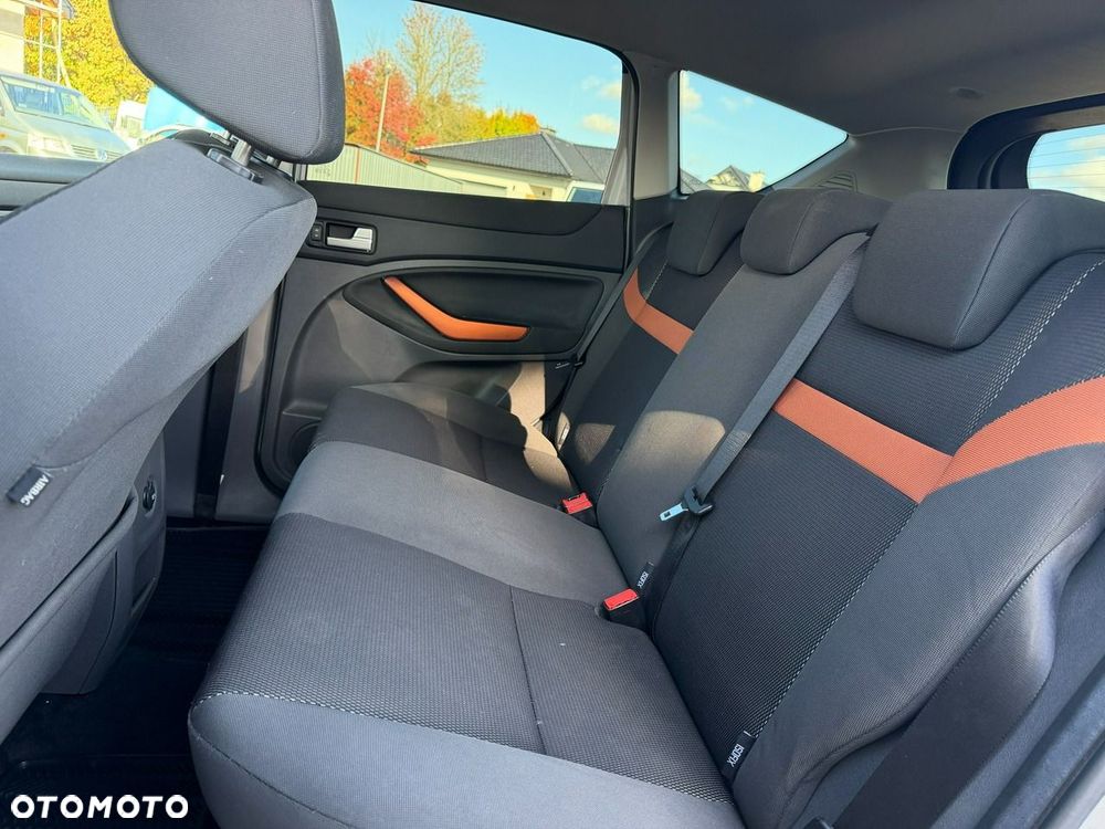 Ford Kuga - 15