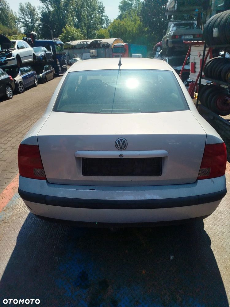 Volkswagen Passat B5  na części - 9