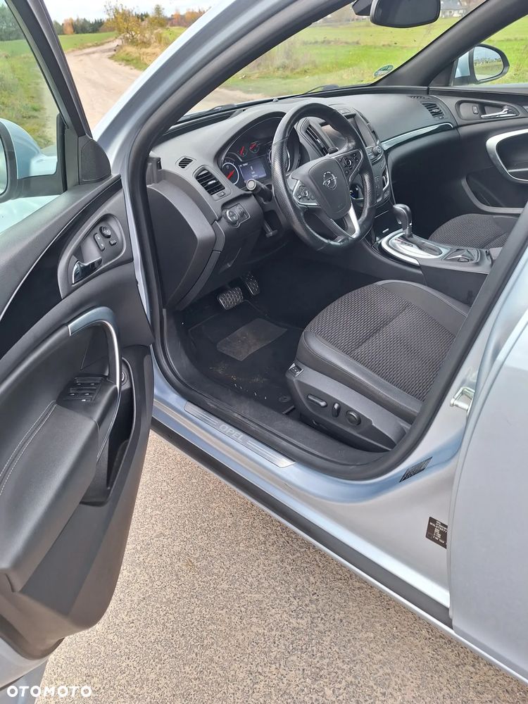 Opel Insignia 1.6 SIDI Turbo Sports Tourer Business Edition - 16