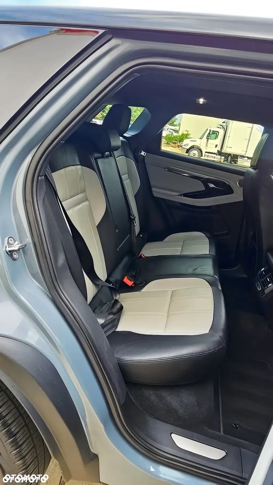 Land Rover Range Rover Evoque - 11